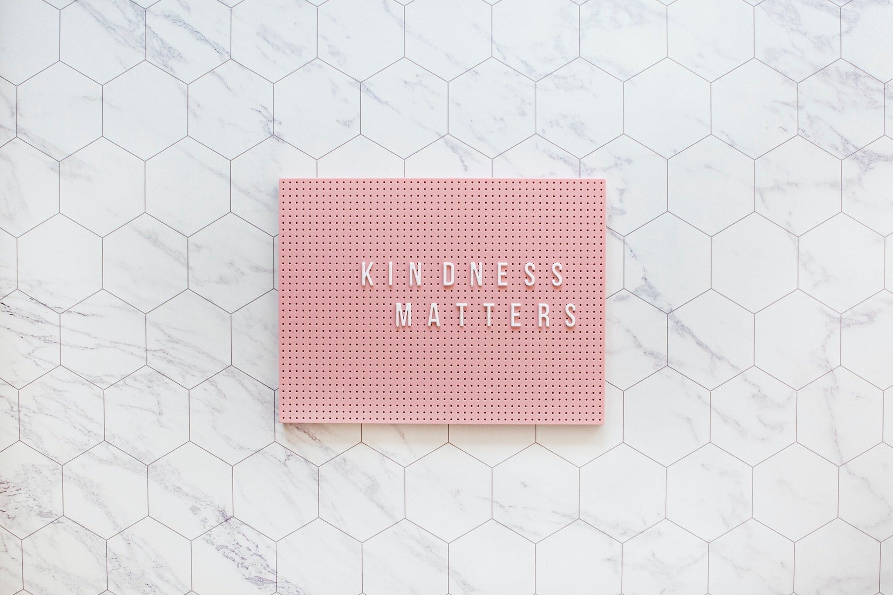 Take On The Surprisingly Sweet 31-Day Acts Of Kindness Challenge - Antsy Labs